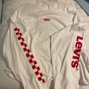 Levi’s long sleeve crop top